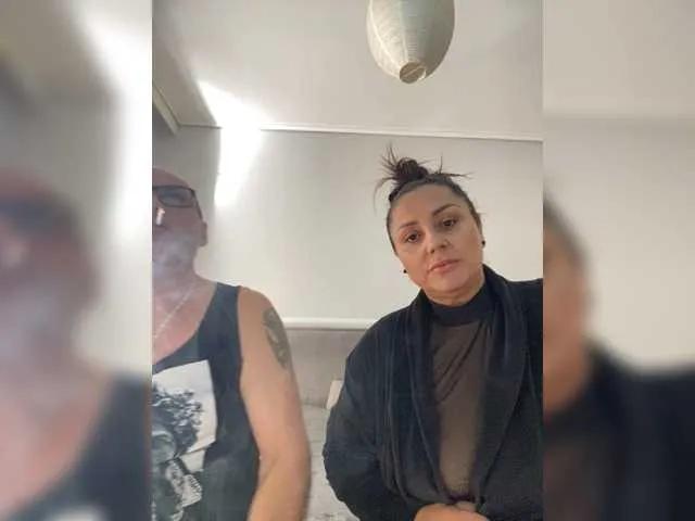 2Love on BongaCams
