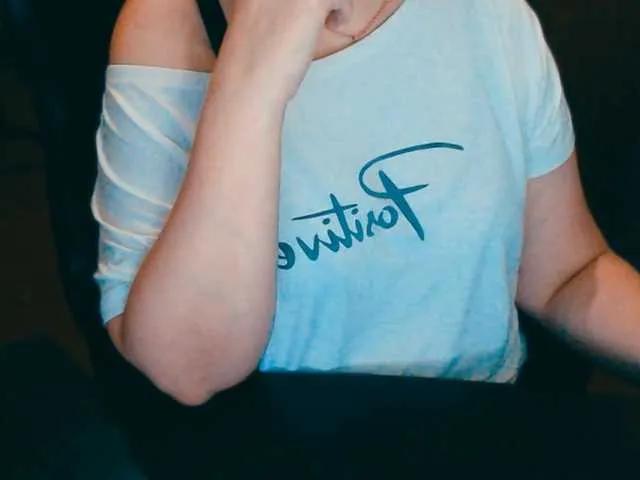 Alisa1917 on BongaCams