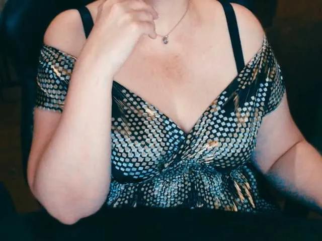 Alisa1917 on BongaCams