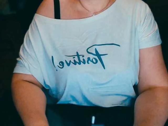 Alisa1917 on BongaCams