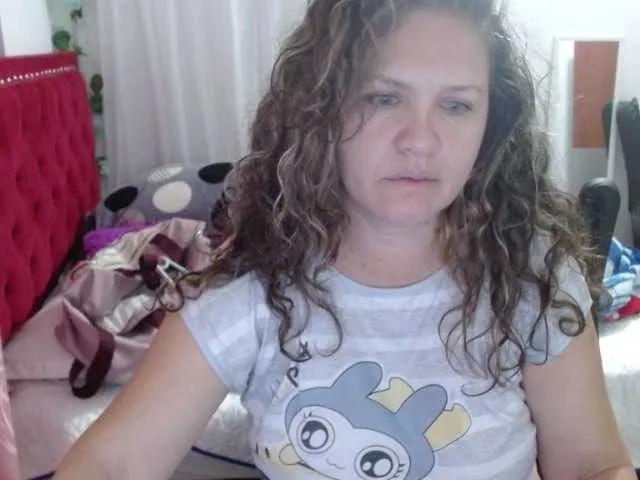helenca1980 on BongaCams