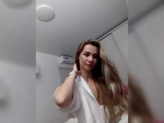 Irina11 on BongaCams 