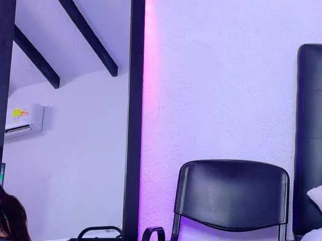 littlemolly18 on BongaCams 