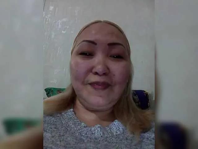 Qweentis on BongaCams 