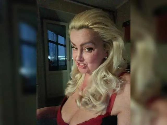 vetaru on BongaCams