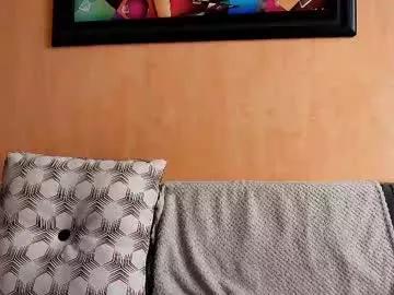 anika_lowen on Chaturbate
