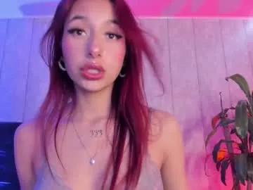 Freechat aurora_bellmont on Chaturbate