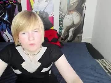 cattie_w_ on Chaturbate