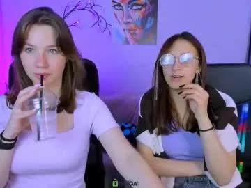daisyy_naughty — 'CrazyTicket': Hidden Cam show has ended.  Type /cmds to see all commands.