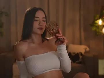 Freechat emyii on Chaturbate