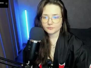 Freechat hell_hotline on Chaturbate