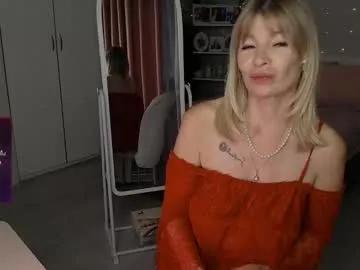 julvilnet on Chaturbate