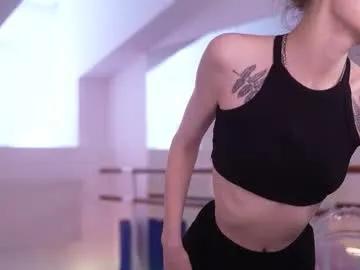 kiraninetails — let's have some fun // GOAL: hi guys [15 tokens left] #longhair #longnails #piercing #redhead #skinny