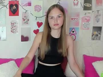 little_radiant_sun on Chaturbate 