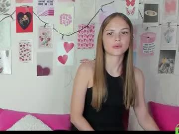 little_radiant_sun on Chaturbate 