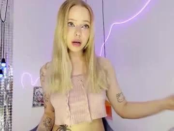 lucy__loy — hey hey Im new here! // GOAL: dance for me. dear! [99 tokens left] #new #nonude #18 #ahegao #teen