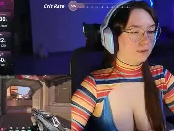 moaning___lisa on Chaturbate