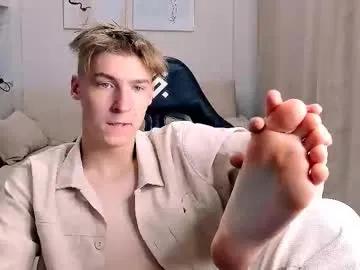 mrsexycum4u — GOAL: CUM SHOW! [999 tokens remaining] HOT FEET AND BIG CUMS!  #lovense #young #twink #uncut #cumshow