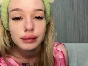 pussymoneywet on Chaturbate 