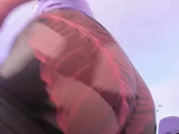 samanta_roberts1 — I'll suck u until drain all your cum! #pantyhose #juicyass  #leggings  #bigass  #bubblebutt