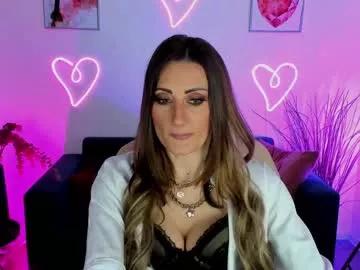 sarahholly on Chaturbate 