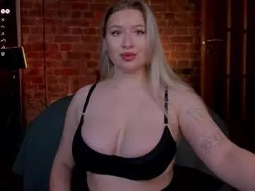 soulmeinme — GOAL: make me wet [359 tokens remaining] If you have sent more than 500 tokens, I will give you videos and photos. #squirt #bigboobs #blonde #bigass #smoke