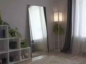 sweetdreamvic on Chaturbate 