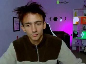 tobi_yours — GOAL: jerk off [333 tokens remaining] Welcome to my room! #daddy #gay #cum #muscle #bigdick