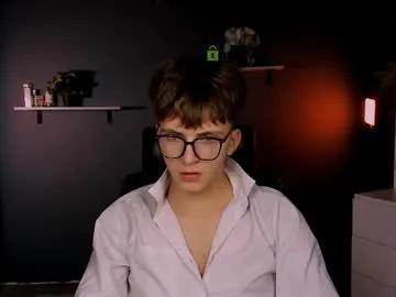 travis_wolf_ — Ticket Show: hot show (90 tokens)