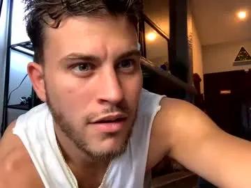 Away wentbrokeonstrippers on Chaturbate