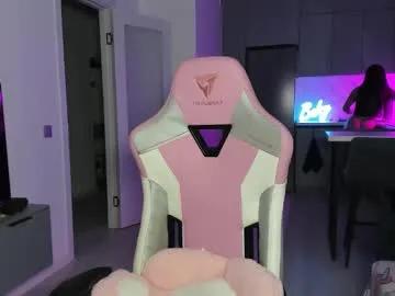 wowlovie666 on Chaturbate 