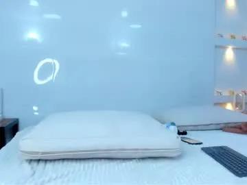 Freechat zenda_evans on Chaturbate