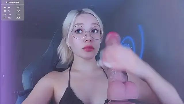 _chatur_babe on StripChat