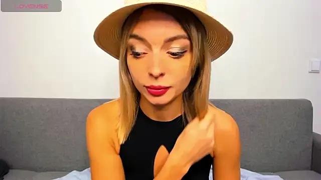 _ellen_meow_ on StripChat 