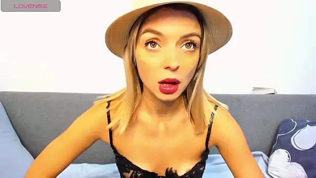 _ellen_meow_ on StripChat 