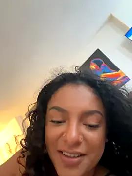 allybluee777 on StripChat 