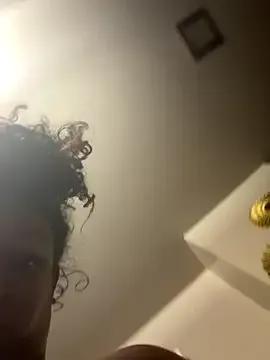 allybluee777 on StripChat 