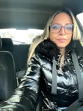 AnissaHale on StripChat