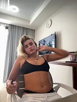 CassyBaby — Suck a toy 