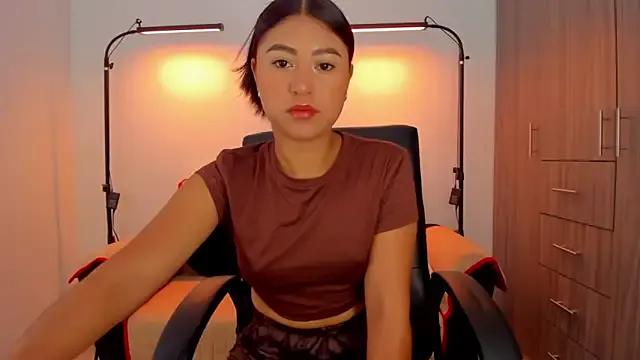 cloy_baby__ — plug anal +doggy style+ 1 video