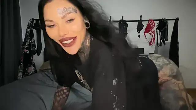 darkinkedbabe on StripChat