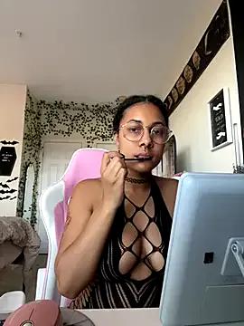 DreaLaLuna on StripChat
