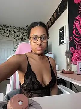 DreaLaLuna on StripChat