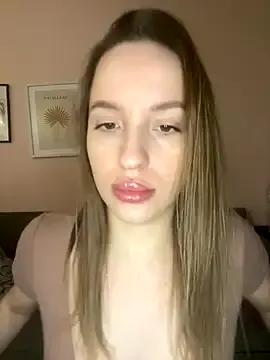 EdnaBradley on StripChat