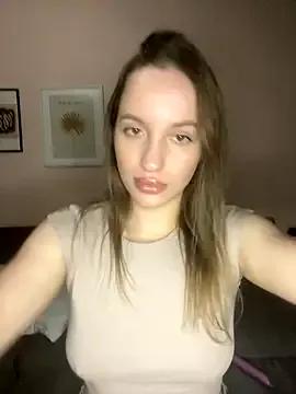 EdnaBradley on StripChat