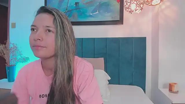 EllieFontanes on StripChat 