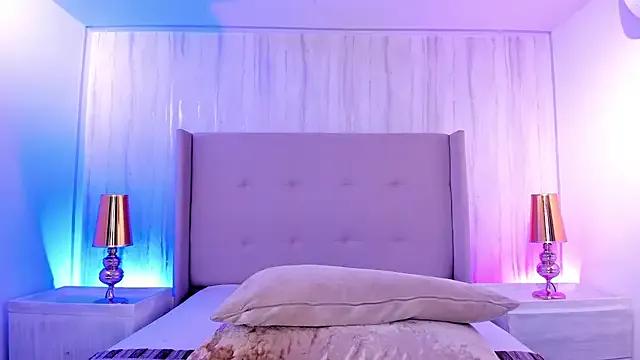 Freechat emmiily_z on StripChat