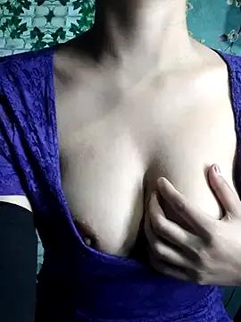 EngravedCecropia — Lips show