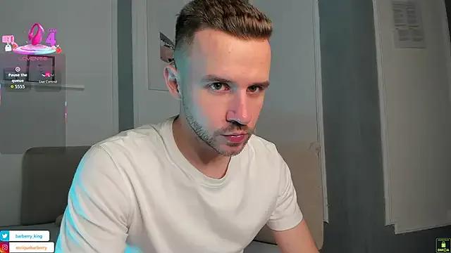 EnriqueBarberry — hot cumSHOW :<