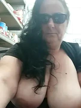 eroticjessitop — Special tip 11 44 55 77 tette al collega